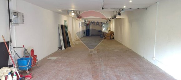 131m² Commercial property in Genoa, Italy No. 362043 5