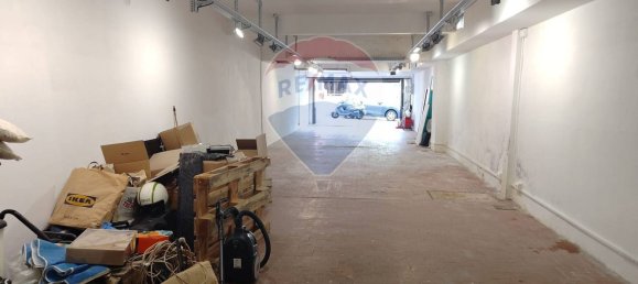131m² Commercial property in Genoa, Italy No. 362043 6