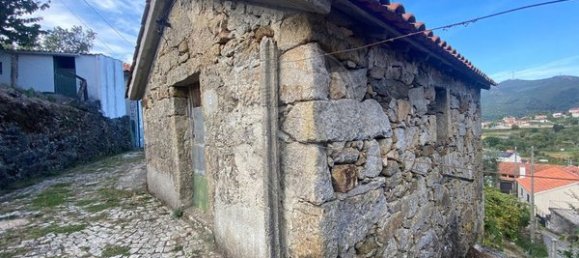 2 bedrooms House in Vouzela, Portugal No. 166851 5