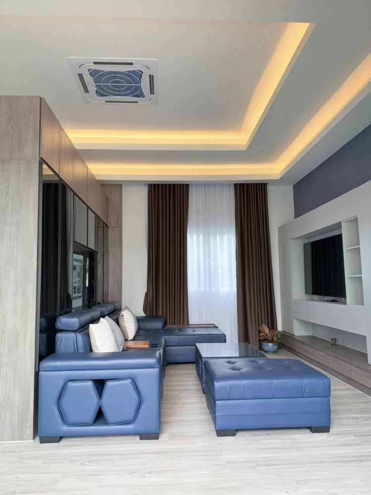 Вилла с 4 спальнями в Банг Ламунг, Таиланд № 61601