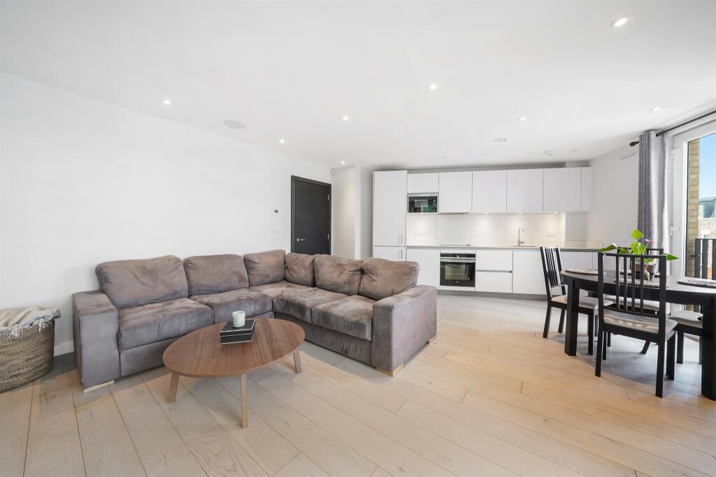 2 Schlafzimmer Wohnung in London, United Kingdom, Nr. 9635