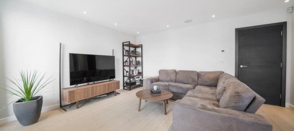 2 Schlafzimmer Wohnung in London, United Kingdom, Nr. 9635 3