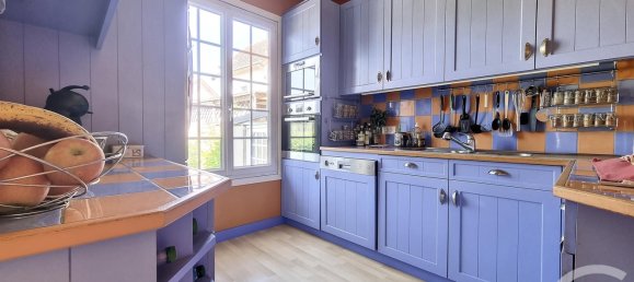 3 bedrooms House in Ormesson-sur-Marne, France No. 162554 5