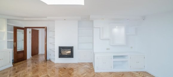 2 bedrooms Penthouse in Pozuelo de Alarcon, Spain No. 172936 10