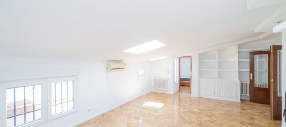 2 bedrooms Penthouse in Pozuelo de Alarcon, Spain No. 172936 18