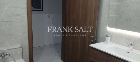 3 bedrooms Maisonette in Zurrieq, Malta No. 11579 11