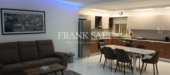 3 bedrooms Maisonette in Zurrieq, Malta No. 11579 2