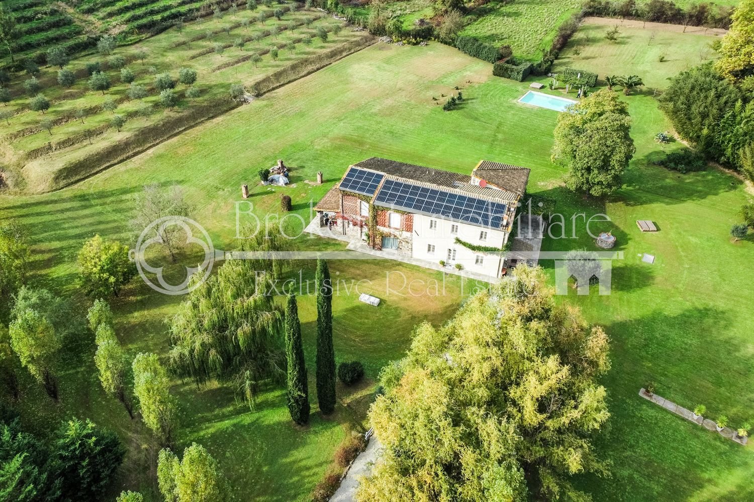 9 rooms House in Lucca, Italy No. 119223