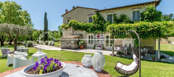 9 rooms House in Lucca, Italy No. 119223 11