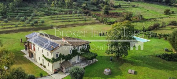 9 rooms House in Lucca, Italy No. 119223 2