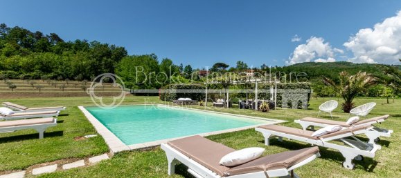 9 rooms House in Lucca, Italy No. 119223 17