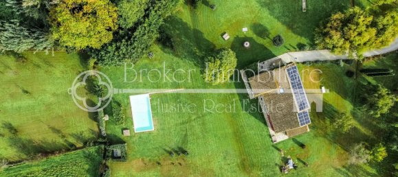 9 rooms House in Lucca, Italy No. 119223 3