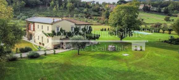 9 rooms House in Lucca, Italy No. 119223 7