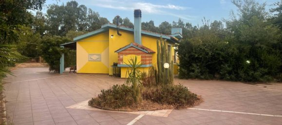 2 bedrooms Villa in Sardinia, Italy No. 370490 3