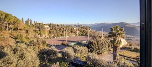 5 rooms Apartment in Montopoli di Sabina, Italy No. 202326 10