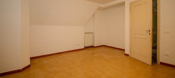 5 rooms Apartment in Montopoli di Sabina, Italy No. 202326 16