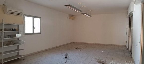 Propriété commerciale à Lequile, Italy 65m² No. 288891 3