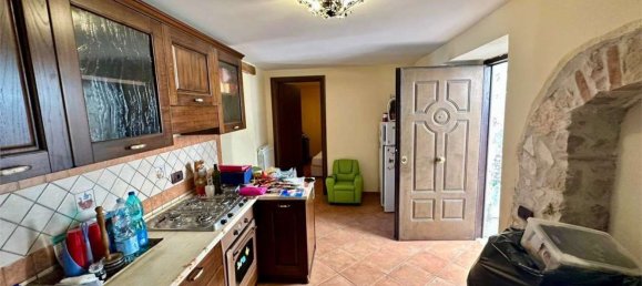 4 Schlafzimmer Wohnung in Gavignano, Italy, Nr. 342642 2