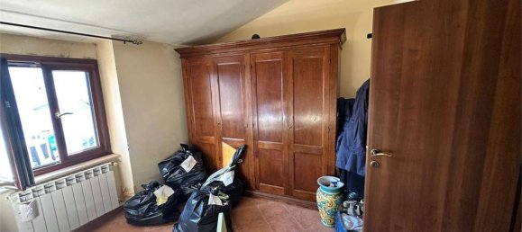4 Schlafzimmer Wohnung in Gavignano, Italy, Nr. 342642 10
