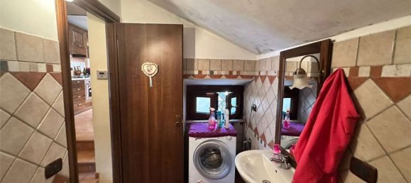 4 Schlafzimmer Wohnung in Gavignano, Italy, Nr. 342642 8