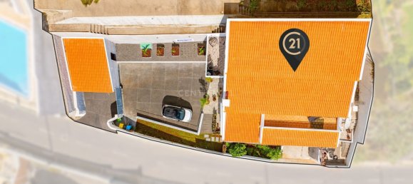 6 bedrooms Commercial property in Canico, Portugal No. 127752 9