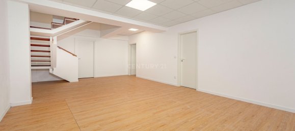 6 bedrooms Commercial property in Canico, Portugal No. 127752 30