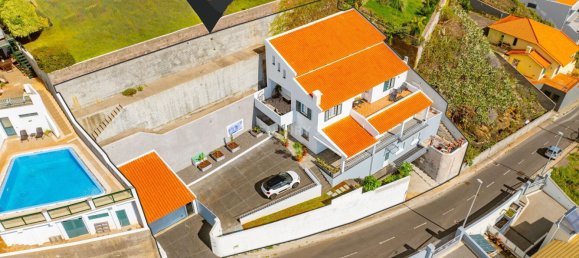 6 bedrooms Commercial property in Canico, Portugal No. 127752 13