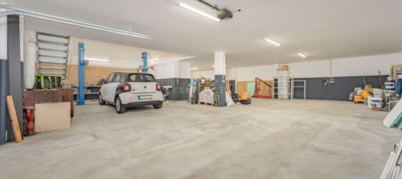 6 bedrooms Commercial property in Canico, Portugal No. 127752 41