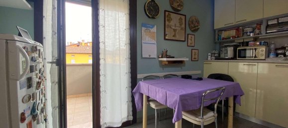 Apartamento de 5 habitaciónes en Modena, Italy No. 165116 3