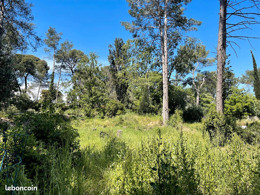 727m² Land in Castelnau-le-Lez, France No. 105559