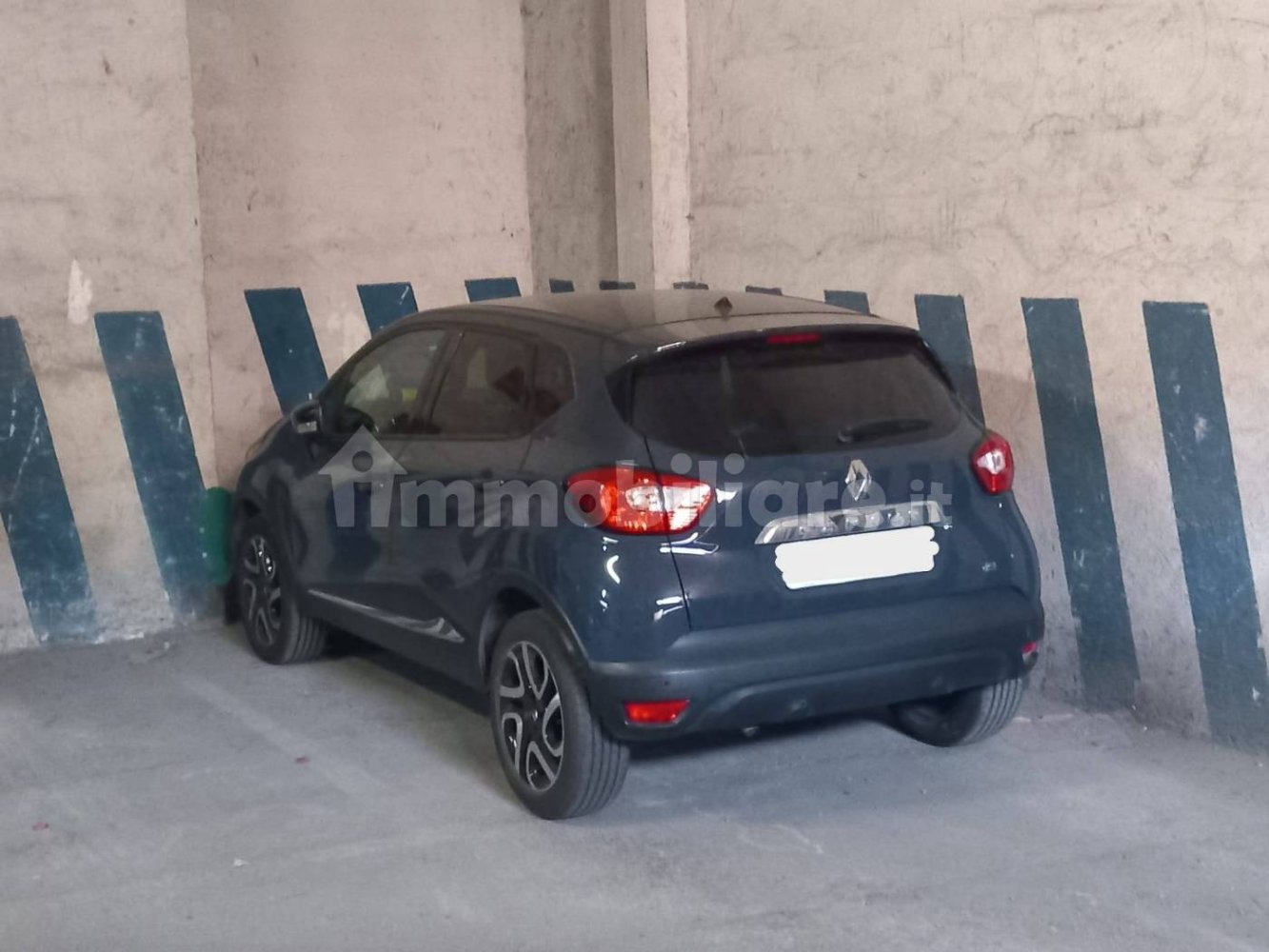 12m² Parking in Rome, Italy No. 286122