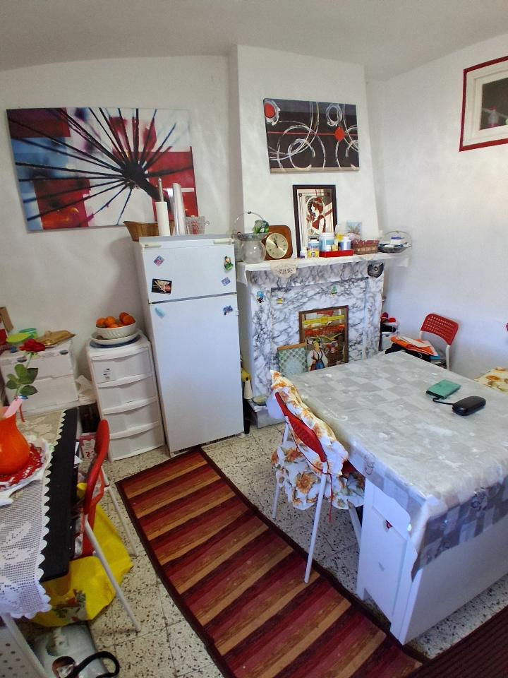 6 rooms House in Lucca, Italy No. 39791