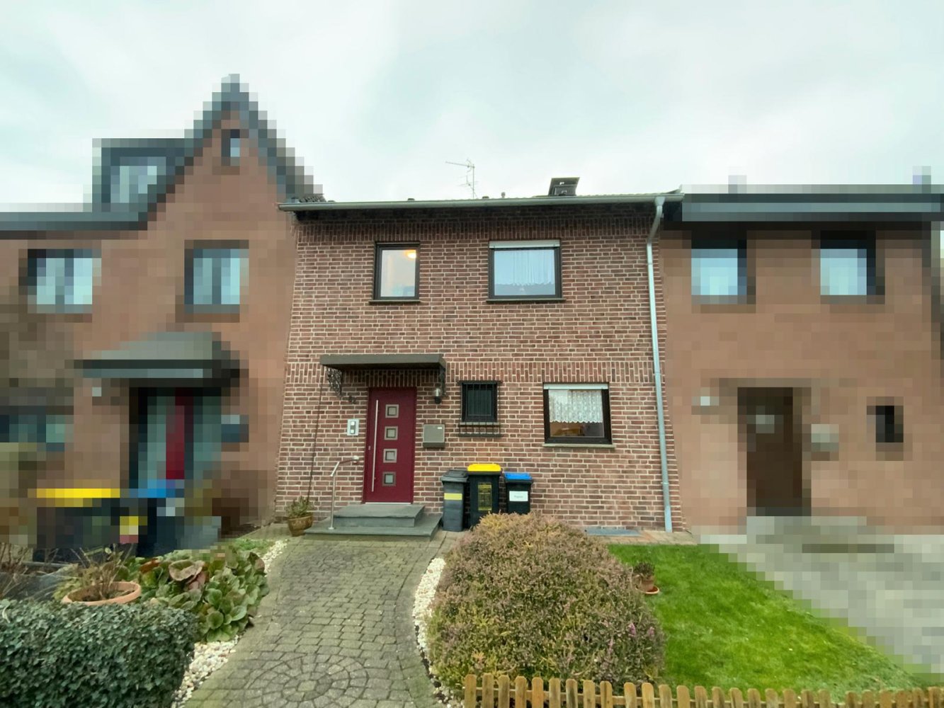 Adosado de 2 dormitorios en Duisburg, Germany No. 18901