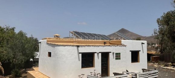 Casa de 3 dormitorios en La Oliva, Spain No. 159599 24