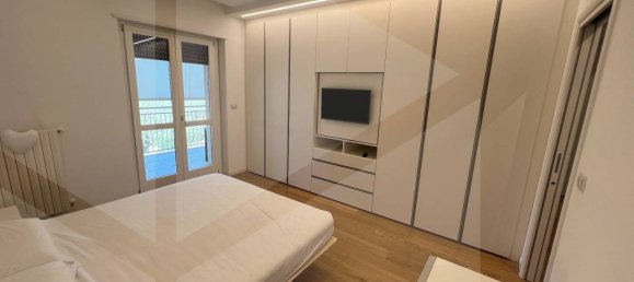 Квартира с 4 комнатами в Чериньола, Италия № 26143 9