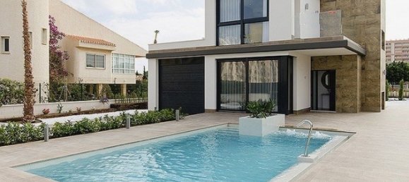 4 bedrooms Villa in Playa Honda, Spain No. 5913 20