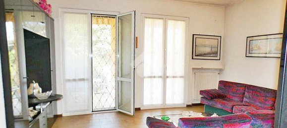 4 bedrooms Villa in Ispra, Italy No. 92178 22