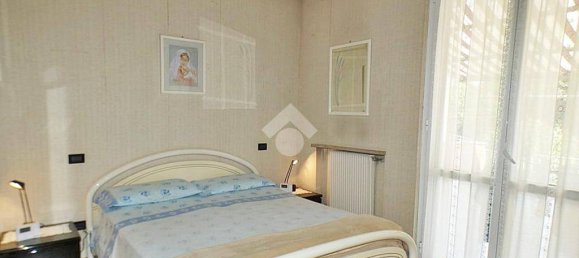 4 bedrooms Villa in Ispra, Italy No. 92178 14