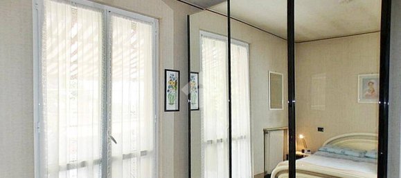 4 bedrooms Villa in Ispra, Italy No. 92178 15