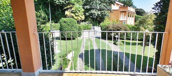 4 bedrooms Villa in Ispra, Italy No. 92178 29