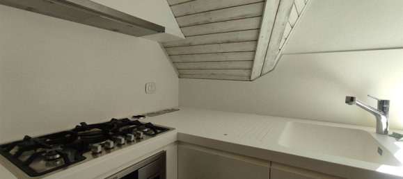 5 غرف نوم شقة في Udine, Italy رقم 344895 17