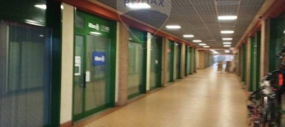 1 room Commercial property in Urago d'Oglio, Italy No. 58303 6