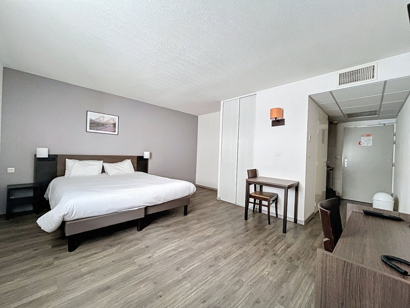 Estudio en Orleans, France No. 80155