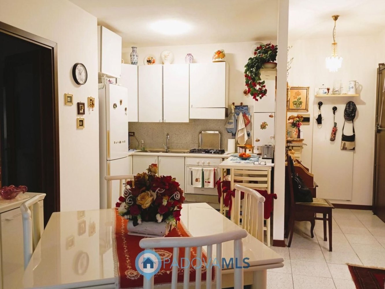 3 rooms Apartment in Cadoneghe, Italy No. 281210