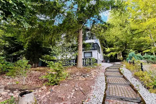 Дом с 6 комнатами в Бад-Кройцнах, Германия № 141906