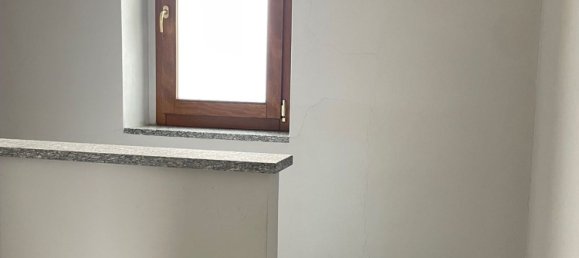 90m² Office in Bareggio, Italy No. 381422 12