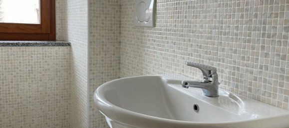 90m² Office in Bareggio, Italy No. 381422 25