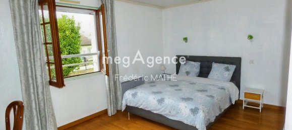 7 bedrooms House in Pont-Sainte-Marie, France No. 155623 7