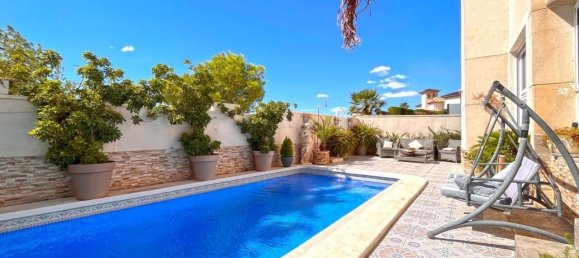 4 bedrooms House in La Zenia, Spain No. 187956 22