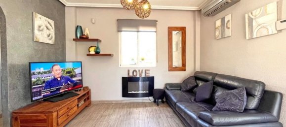 4 bedrooms House in La Zenia, Spain No. 187956 3